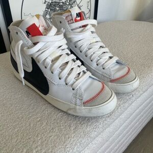Nike Blazer Jumbo Men's White and Black Sneakers Sz10